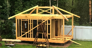 Сарай из бруса 100х100 в Благовещенске - строительство под ключ | Строй-Бгн от 42116 руб.